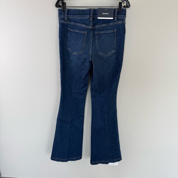 New SPANX EveryWear Flare Jean Authentic Blue NWT Business Casual Women’s Medium - Picture 8 of 14